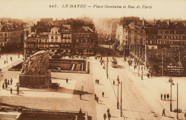 (FR)_Le-Havre_Place-Gambetta-et-Rue-de-Paris_19xx(2)