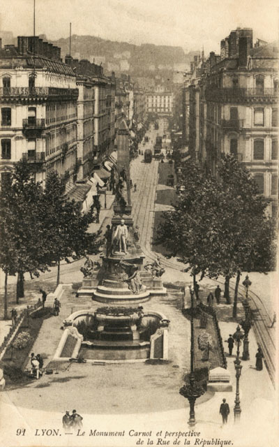 (FR)_Lyon_Le-Monument-Carnot-et-perspective-de-la-Rue-de-la-Republique_1914(2)